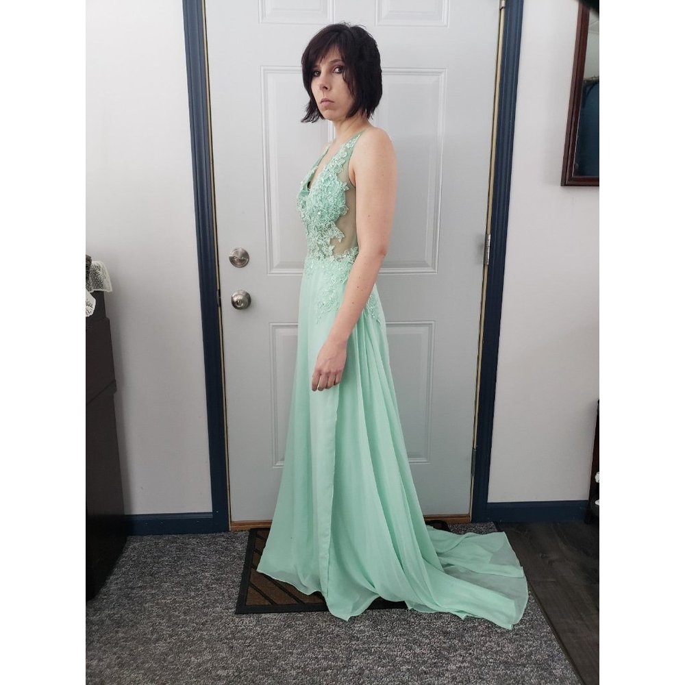Green Prom Gown with‎ Sheer Bodice - Picture 3 of 7